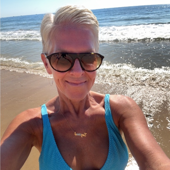 Meet your Posher, Suzanne - Picture 3 of 4